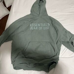 Women’s essential hoodie